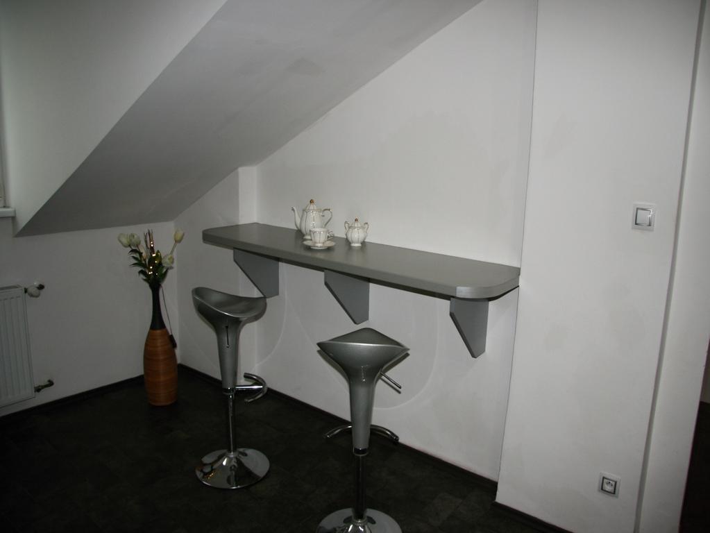Apartmán Dr. Engla Karlovy Vary Szoba fotó
