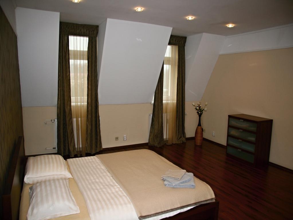 Apartmán Dr. Engla Karlovy Vary Szoba fotó